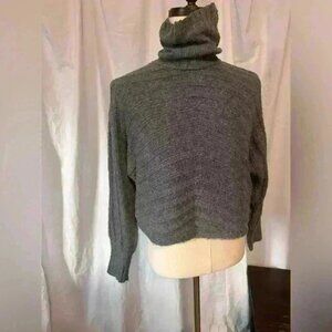 Women’s sweater. Grey. Non smoking home. Size Large.